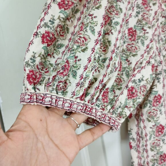 Max Studio London Floral Peasant Blouse Size M Cotton Blend Bohemia Preppy - Picture 4 of 9